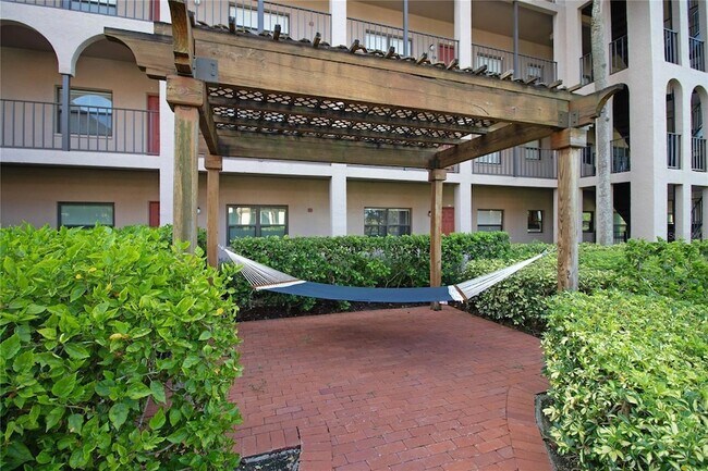 Building Photo - 6150 Gulfport Blvd S