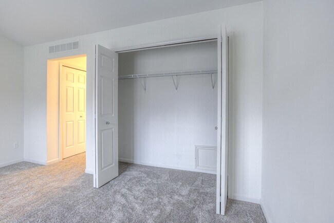 Building Photo - 28471 Carlton Way Dr