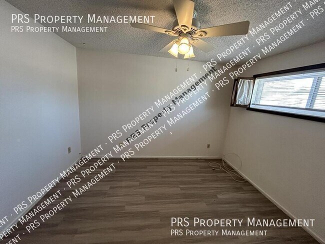 Building Photo - 1851 E University Dr