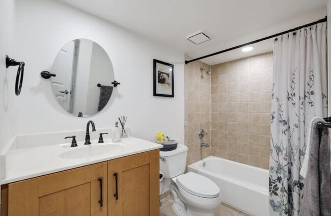 Building Photo - 3143 Clint Moore Rd