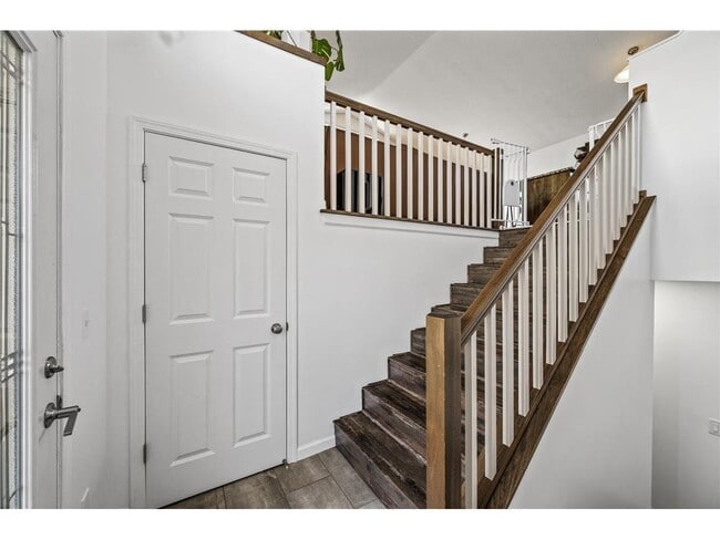 Building Photo - 12169 Hupp St NE