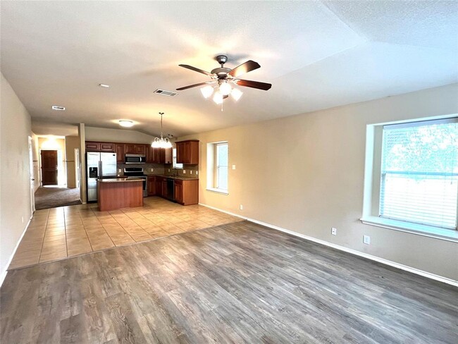 Building Photo - 301 Riverine Way