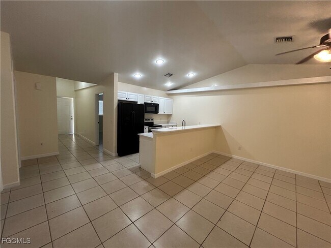 Building Photo - 332 Grant Blvd