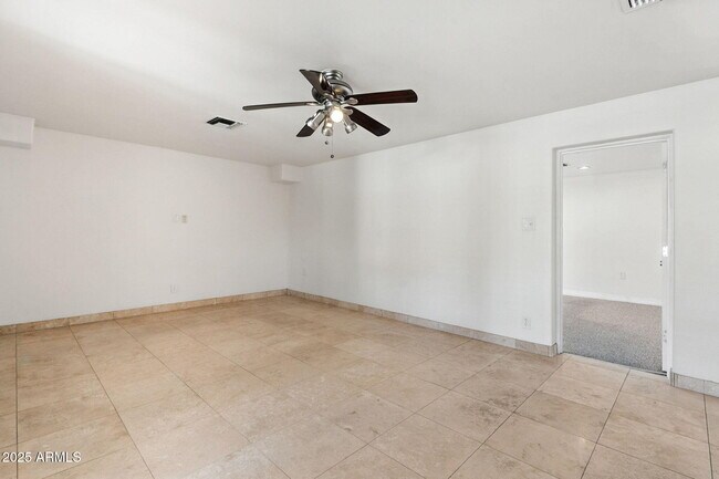 Building Photo - 3519 N 63rd Pl