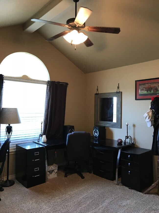 Building Photo - Beautiful Home in Cooper School District
