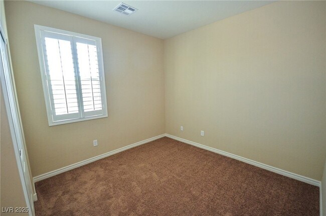 Building Photo - 685 Catalina Aisle St