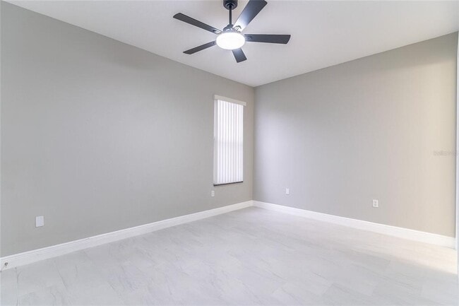 Building Photo - 2045 Grand Oak Dr