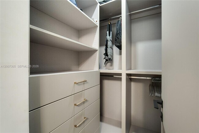 Building Photo - 145 NE 49th St