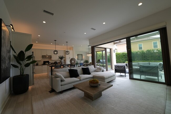 Building Photo - 145 Plum Lily