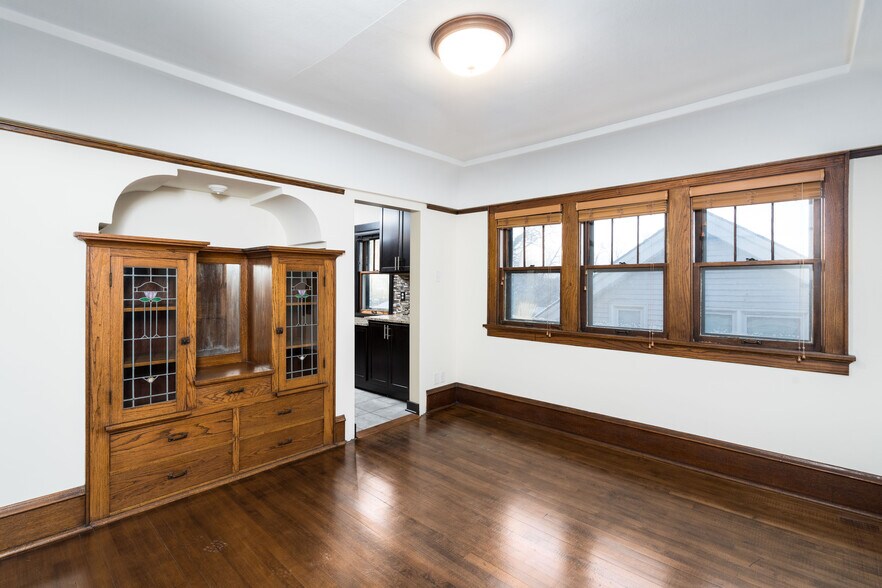 Building Photo - 1298 N 68th St