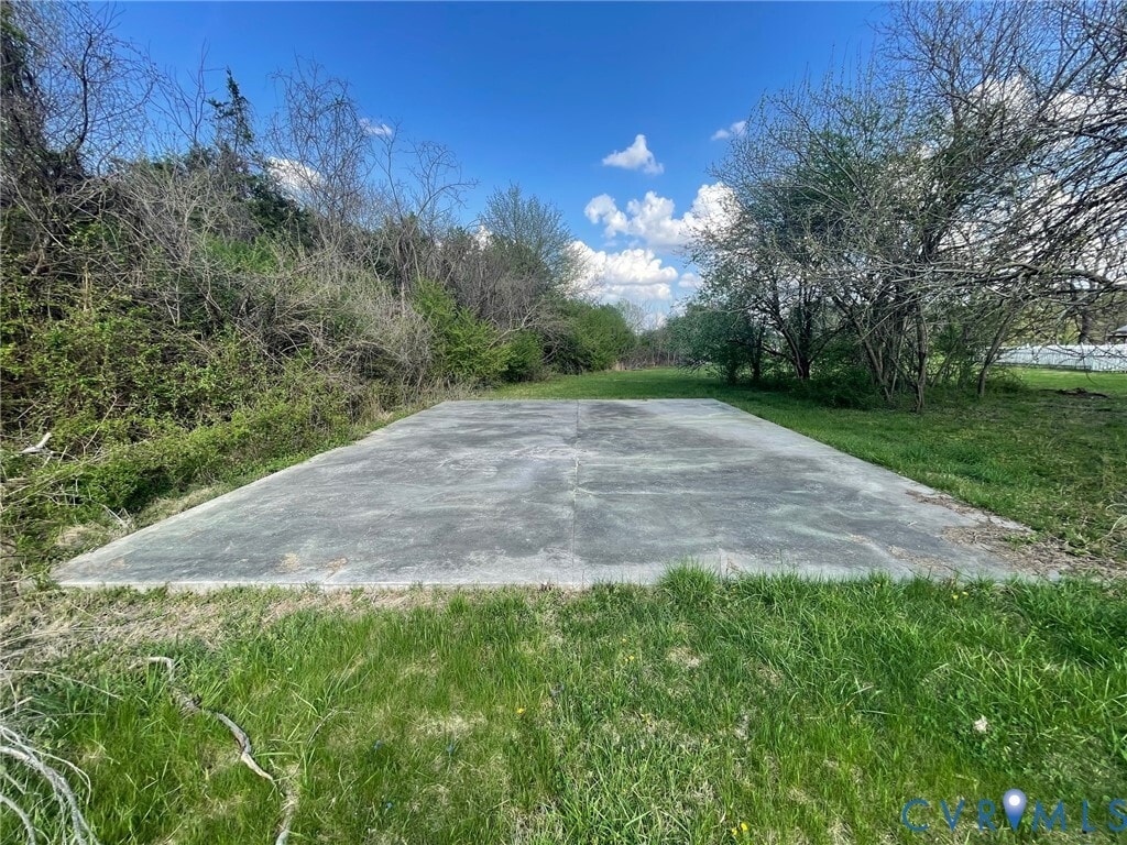 Building Photo - 2297 Indian Oak Rd