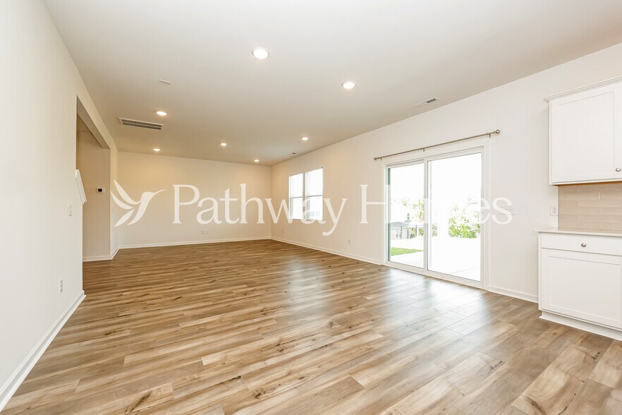 Building Photo - 3833 Kindler Ct