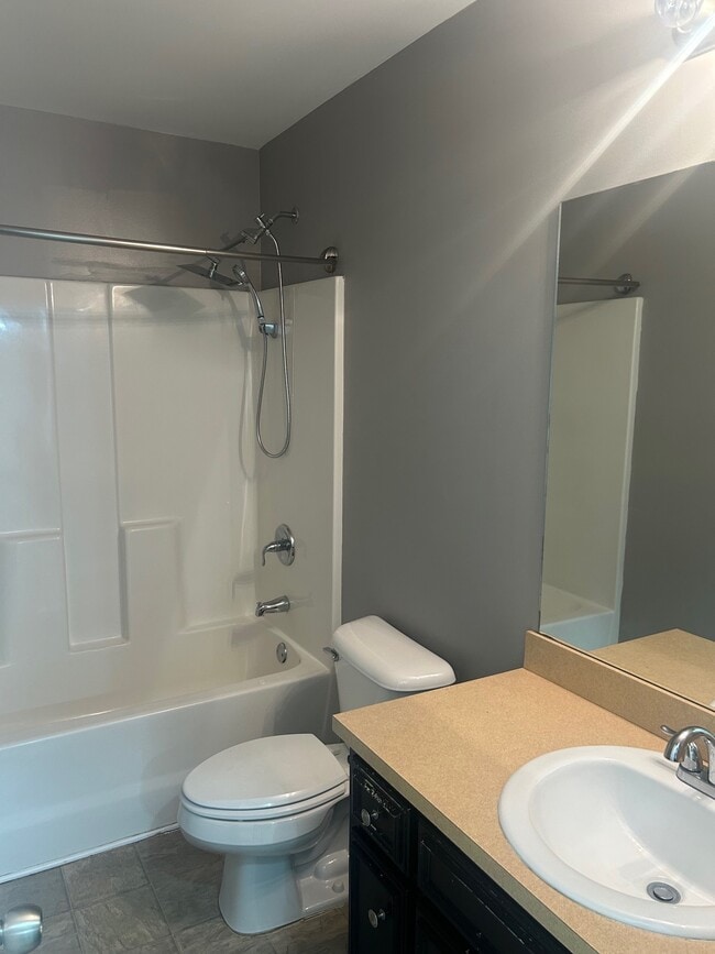 Building Photo - Zortman