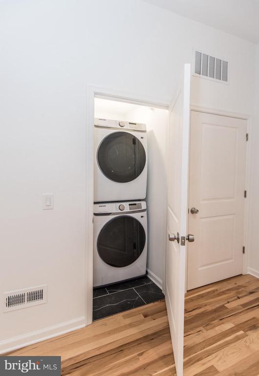 Building Photo - 315 N Preston St