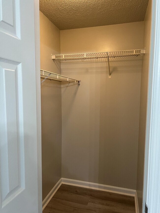 Building Photo - 274 Hunters Branch Dr