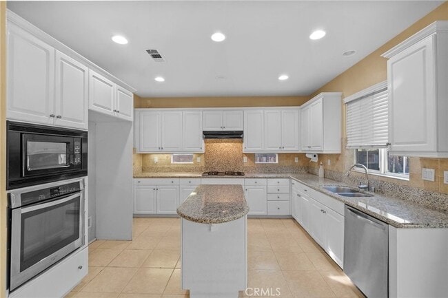 Building Photo - 11151 Tesota Loop St