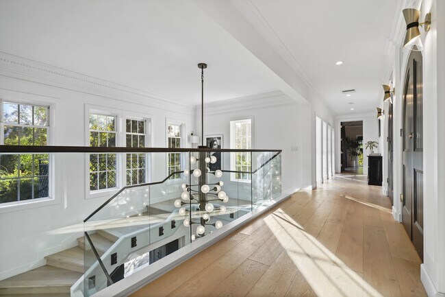 Building Photo - 23255 Mariposa De Oro St