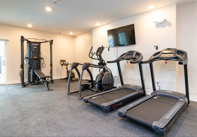 Building Photo - Larkspur - Building B