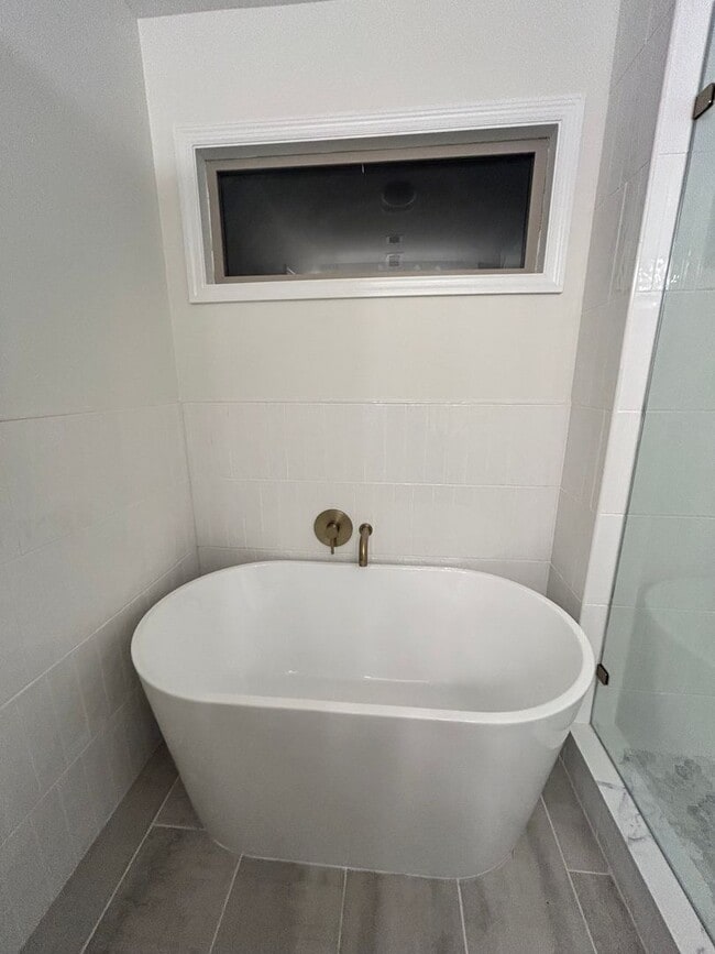 Building Photo - 2218 Turnbury Lane