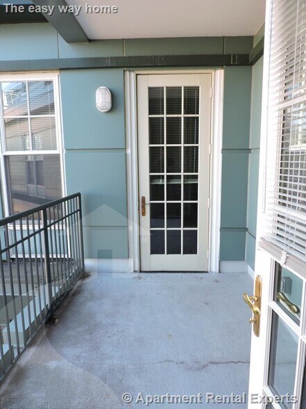 Building Photo - 632 Massachusetts Ave