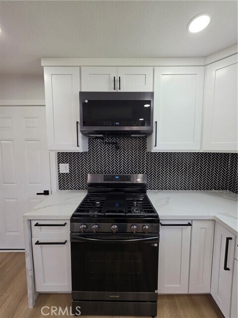 Building Photo - 920 Coronado Dr