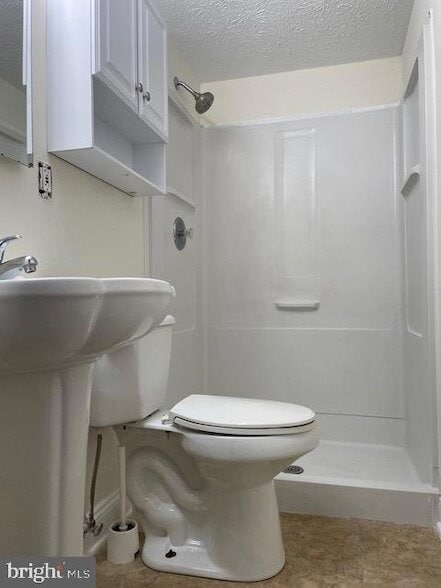 Building Photo - 402 Kojun Ct