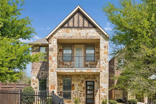 Building Photo - 628 Club Dr