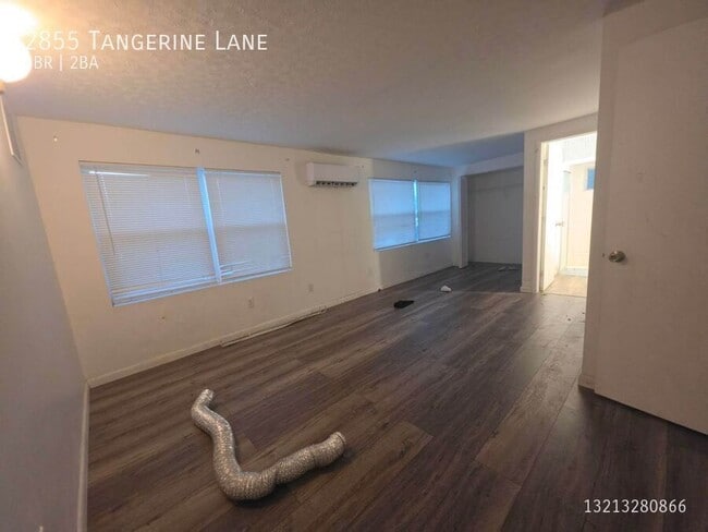 Building Photo - 2855 Tangerine Ln