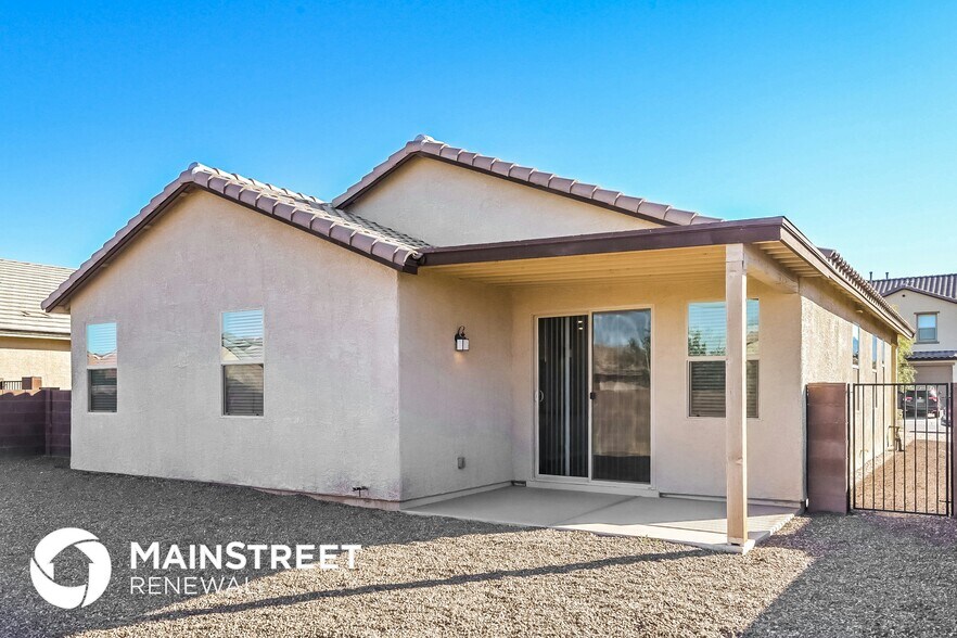 Building Photo - 8835 N Hardy Preserve Loop