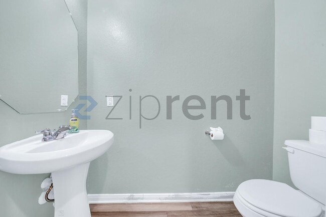 Building Photo - 3126 Dreamweaver