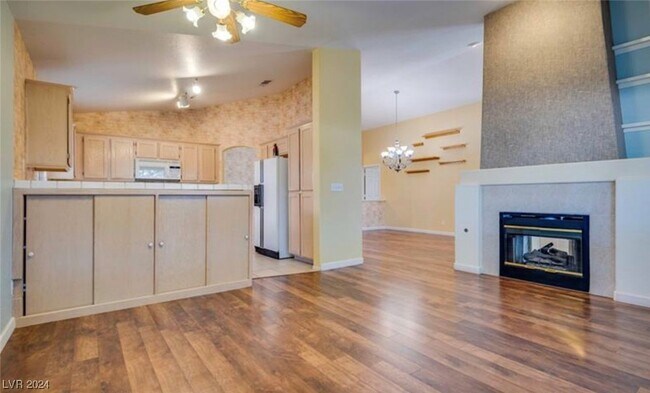 Building Photo - 8164 Sedona Sunset Dr