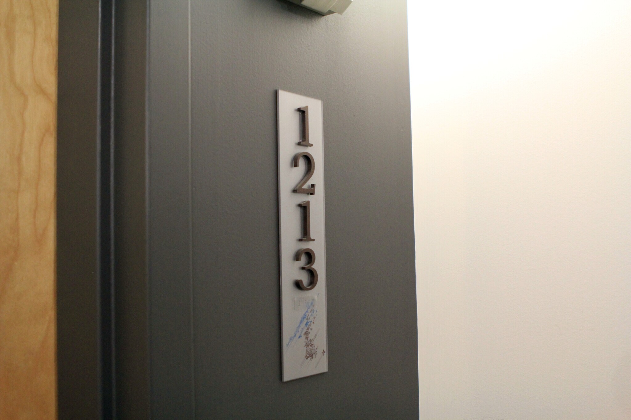 Building Photo - 1926 W Burnside St