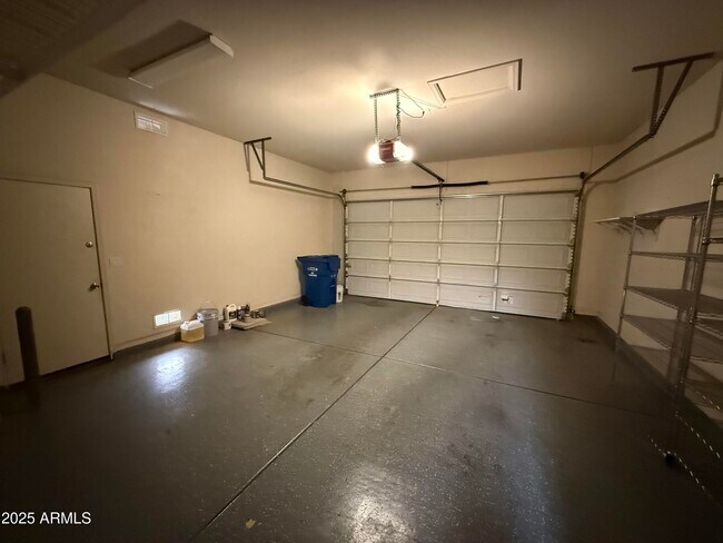 Building Photo - 2807 E Desert Broom Pl