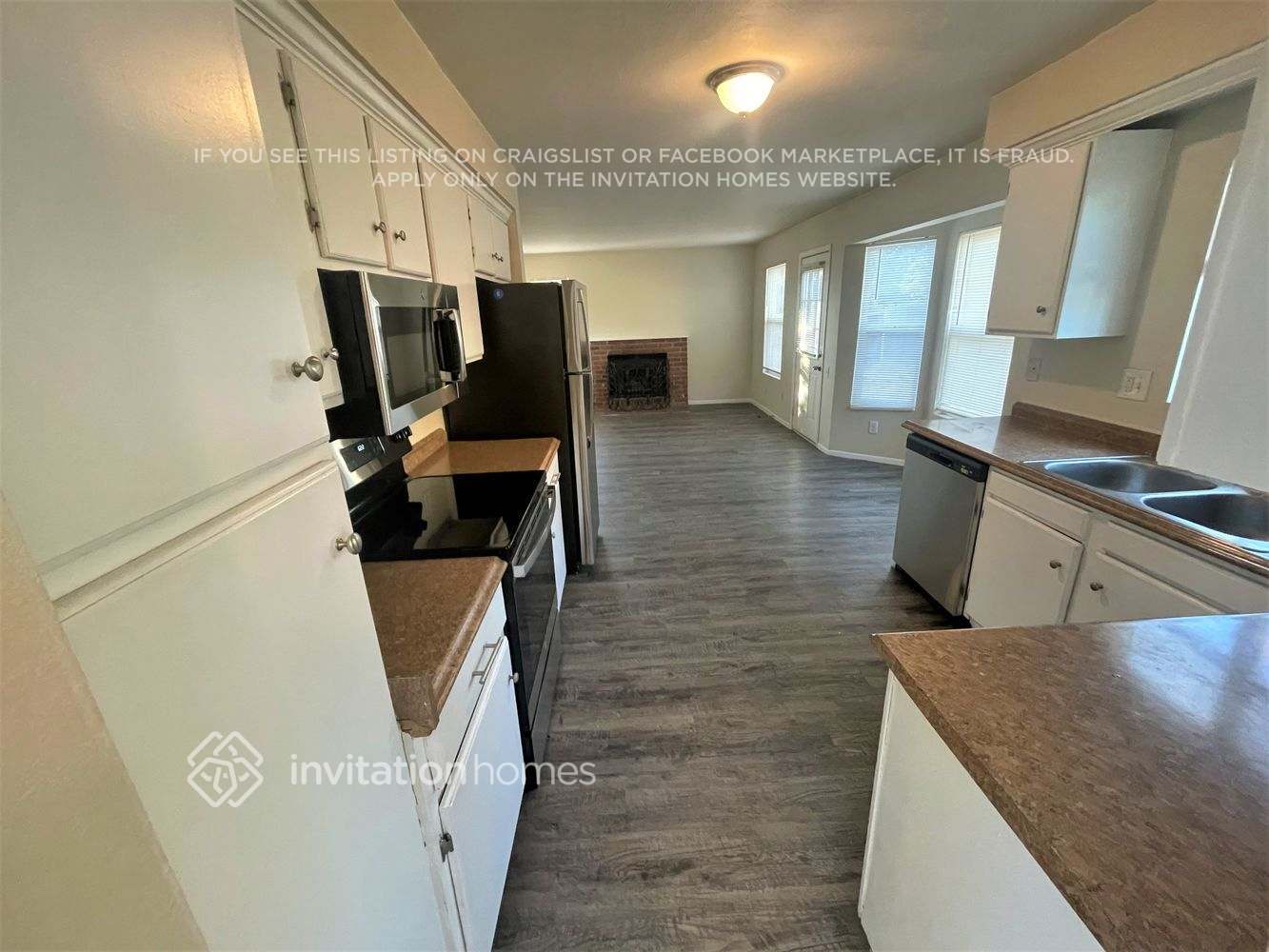 Building Photo - 19192 E Chaffee Pl