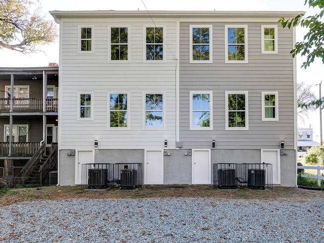 Building Photo - 1108 N 21st St