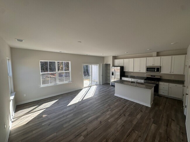 Building Photo - 6007 Crosswinds Blvd