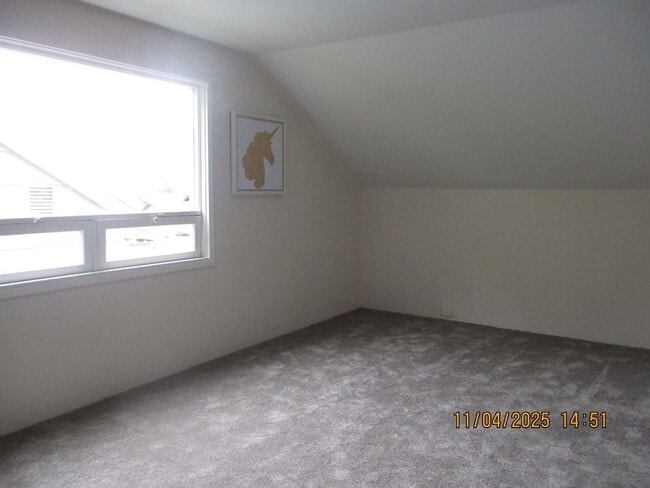 Building Photo - 2640 Queets Ave