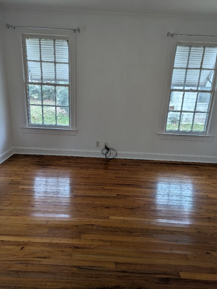 Building Photo - 817 Modica St