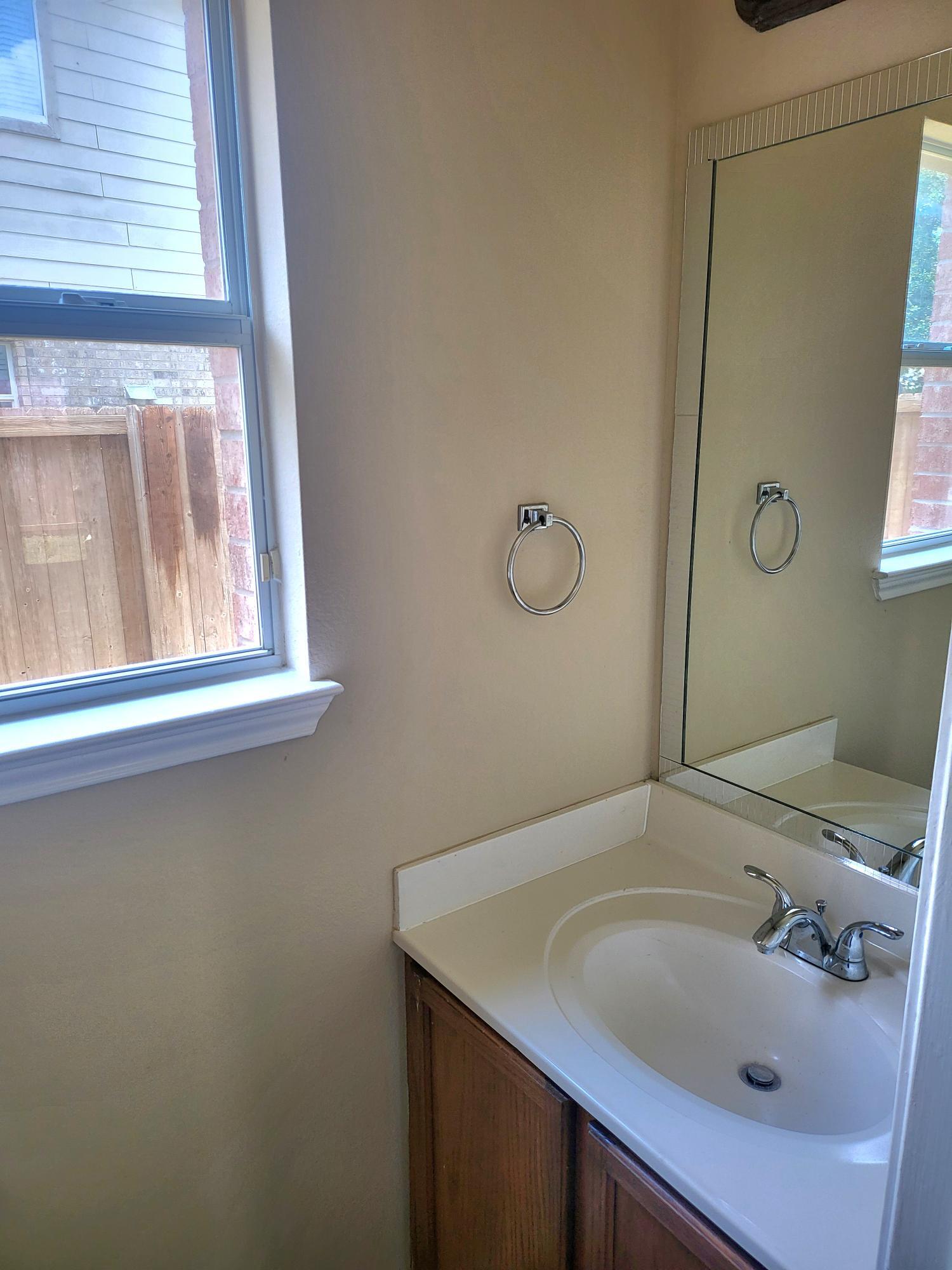 Building Photo - 4202 Santa Inez St