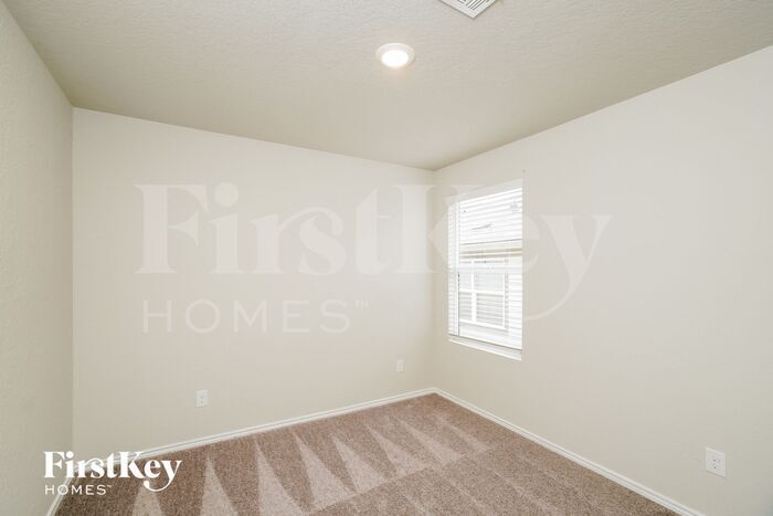 Building Photo - 13131 Rosemary Cove