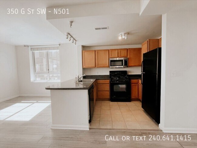 Building Photo - 350 G St SW