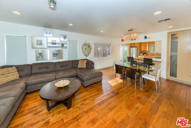 Building Photo - 7462 Waring Ave