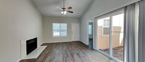 Building Photo - 10356 Chelmsford Dr