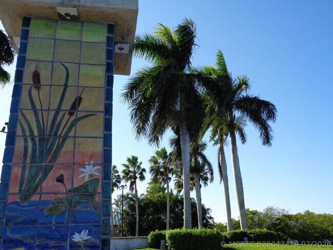Building Photo - 1903 Robalo Dr