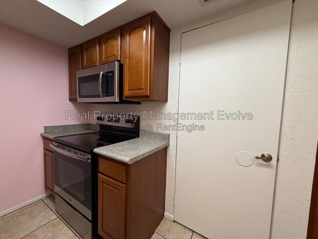 Building Photo - 4709 N 26th Ln