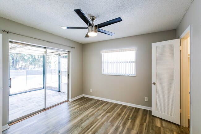 Building Photo - 7401 NW 84th St