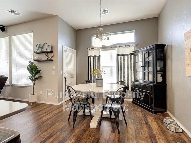 Building Photo - 7320 Stinchcomb Dr