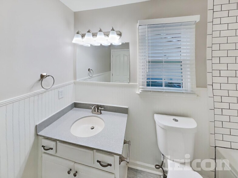 Building Photo - 730 Brushy Ridge Dr