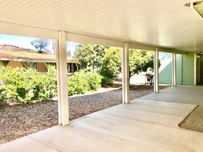 Building Photo - Awesome Updated Single Story in The Darling "Farm" Community of Wildomar, Close to Everything, bu...