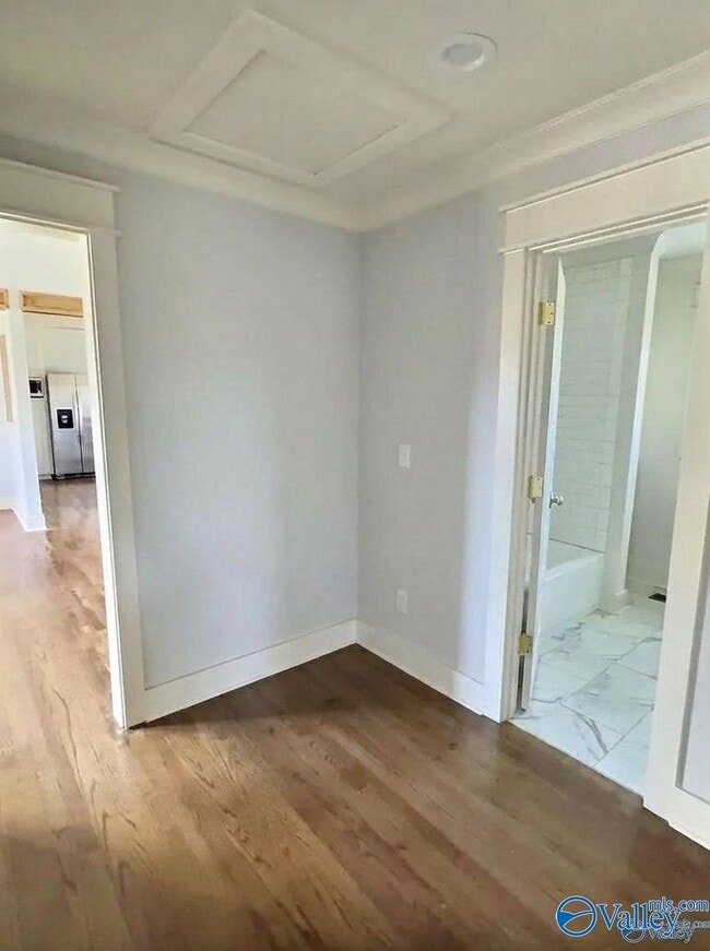 Building Photo - 3406 Oakmont Ave NW